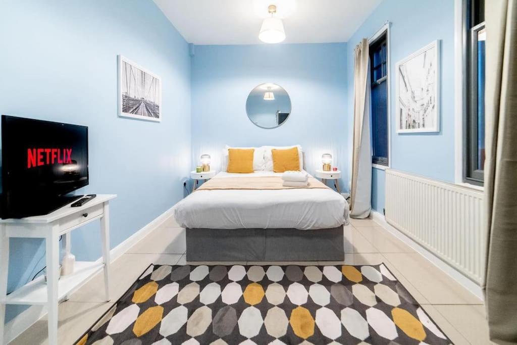 2 Bedroom Apartment Londra Dış mekan fotoğraf