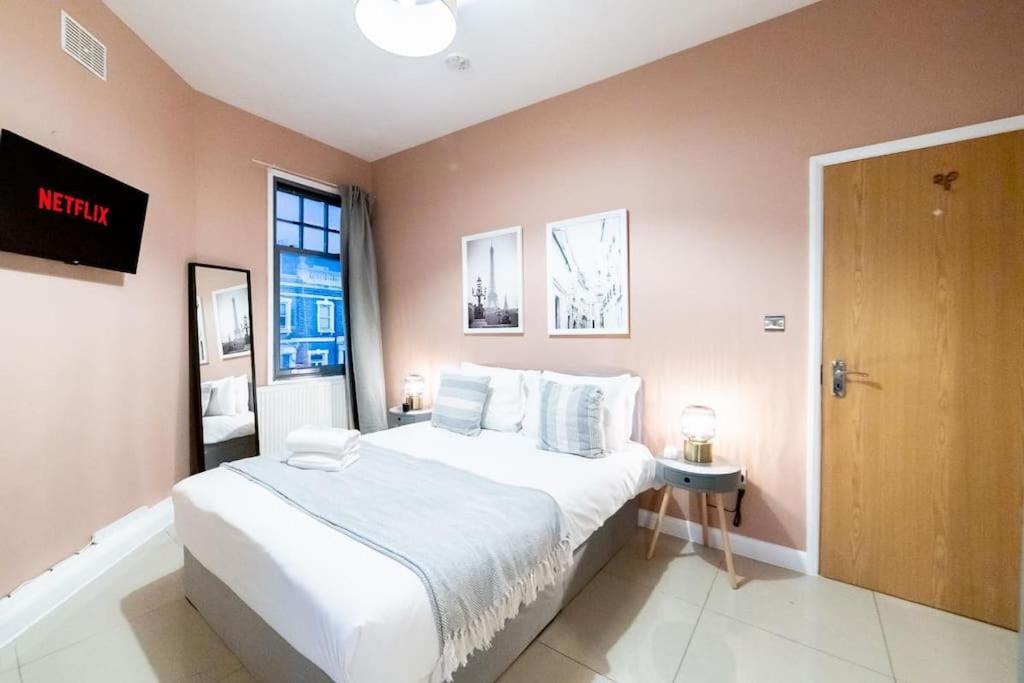 2 Bedroom Apartment Londra Dış mekan fotoğraf