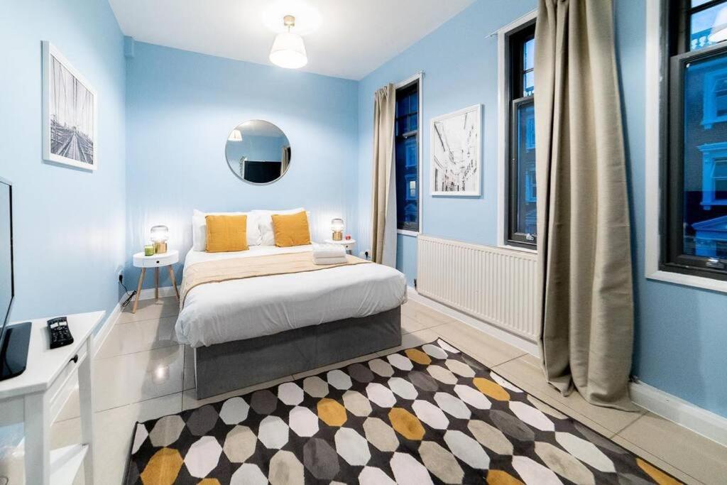 2 Bedroom Apartment Londra Dış mekan fotoğraf